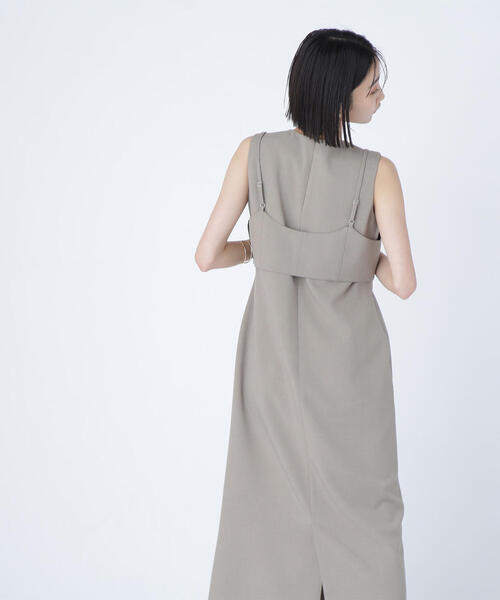 NATURAL BEAUTY BASIC(ナチュラルビューティーベーシック)の「◇ビスチェレイヤードナローワンピース(ワンピース・レディース・ベージュ/チャコールグレー・P/S/MEDIUM)」の15枚目の写真