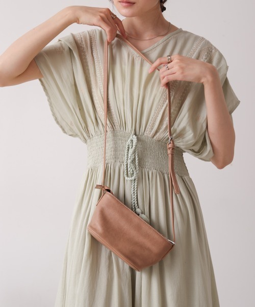 Bab（バブ）の「ショルダーミニバッグ（ショルダーバッグ・レディース・グリーン/ブラック/アイボリー/ベージュ・ONESIZE）」の5枚目の写真