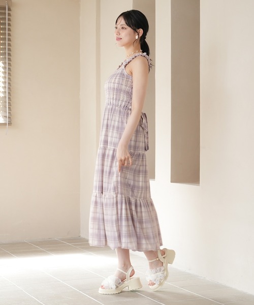 ASTORIA ODIER(アストリアオディール)の「チェックシャーリングバルーンキャミワンピース(ワンピース・レディース・ラベンダー/レッド・MEDIUM)」の5枚目の写真