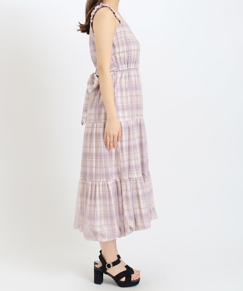 ASTORIA ODIER(アストリアオディール)の「チェックシャーリングバルーンキャミワンピース(ワンピース・レディース・ラベンダー/レッド・MEDIUM)」の21枚目の写真