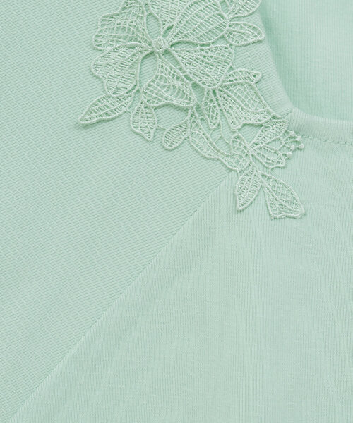 natural couture(ナチュラルクチュール)の「【WEB限定】花柄レーススクエアネックTシャツ(Tシャツ/カットソー・レディース・ピンク/オフホワイト/ミント/ネイビー・FREE)」の10枚目の写真