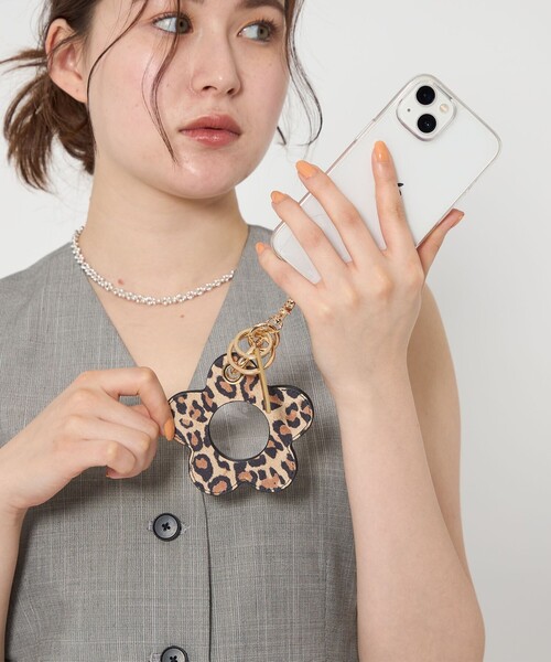 HASHIBAMI（ハシバミ）の「【別注】＜Hashibami＞フラワーモチーフ ハンドストラップ/スマホストラップ（スマホグッズ・レディース・ベージュ/その他1/ブラック・FREE）」の13枚目の写真