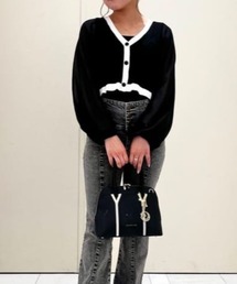 Vカットショルダーバッグ