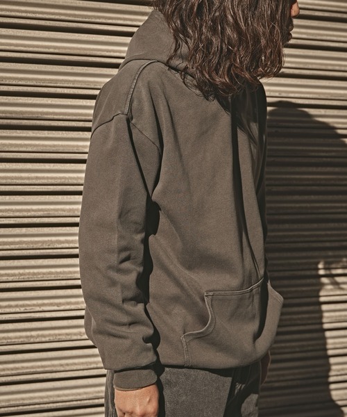 ALL RUNS（オールランズ）の「ヴィンテージ加工 カンガルーポケットフーディー（パーカー・メンズ・レッド/ブラック/パープル/ブラウン・L/M/XL）」の6枚目の写真