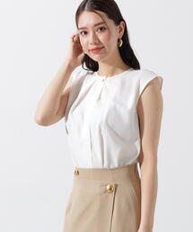 ◆メタルボタンクルーネックタックブラウス