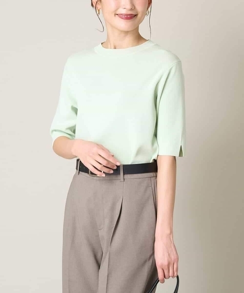 a.v.v（アーヴェヴェ）の「【洗える/UVカット】クルーネックニット（ニット/セーター・レディース・ブルー/ミント/レッド・36/34/42/38/40）」の3枚目の写真