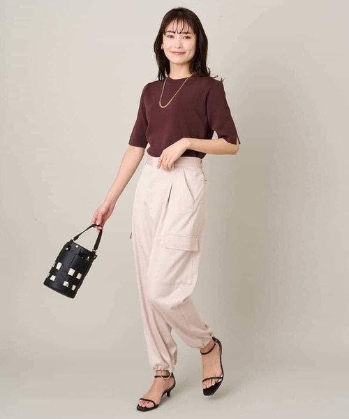 a.v.v（アーヴェヴェ）の「【洗える/UVカット】クルーネックニット（ニット/セーター・レディース・ブルー/ミント/レッド・36/34/42/38/40）」の22枚目の写真