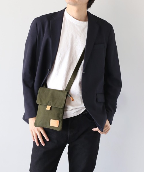 sankyo shokai(サンキョウショウカイ)の「Pistache サコッシュ 日本製 アーミーダック使用 薄型(ショルダーバッグ・レディース・カーキ/ネイビー・FREE)」の2枚目の写真