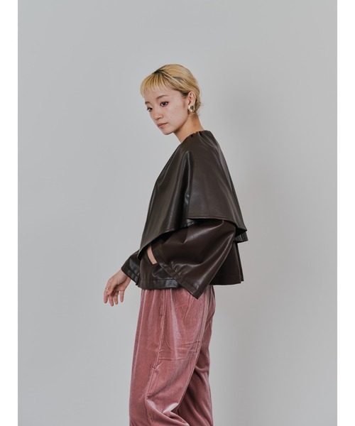 DOLLUPOOPS（ドールアップウップス）の「合皮ケープライクブルゾン（ライダースジャケット・レディース・ブラック/ブラウン・38）」の9枚目の写真