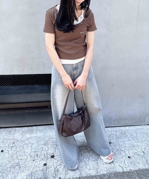 INGNI(イング)の「プレート付ハトメレイヤードリブトップス(Tシャツ/カットソー・レディース・ホワイト×ブラック/ブラウン系その他4/ブラック×グレー・M)」の8枚目の写真