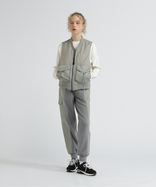AVIREX(アヴィレックス)の「NYLON COMBI LONG PANTS/ナイロンコンビロングパンツ(スウェットパンツ・レディース・オリーブ/ブラック/グレー・M/S)」の10枚目の写真