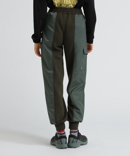 AVIREX(アヴィレックス)の「NYLON COMBI LONG PANTS/ナイロンコンビロングパンツ(スウェットパンツ・レディース・オリーブ/ブラック/グレー・M/S)」の16枚目の写真