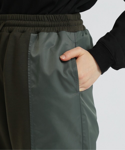AVIREX(アヴィレックス)の「NYLON COMBI LONG PANTS/ナイロンコンビロングパンツ(スウェットパンツ・レディース・オリーブ/ブラック/グレー・M/S)」の18枚目の写真