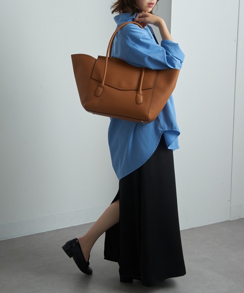 &MyuQ(アンドミューク)の「【&MyuQ】OPERIA トートバッグ A4収納可能 PC ビジネスバッグ 通勤 通学(トートバッグ・レディース・キャメル/ブラック/ダークブラウン・FREE)」の11枚目の写真