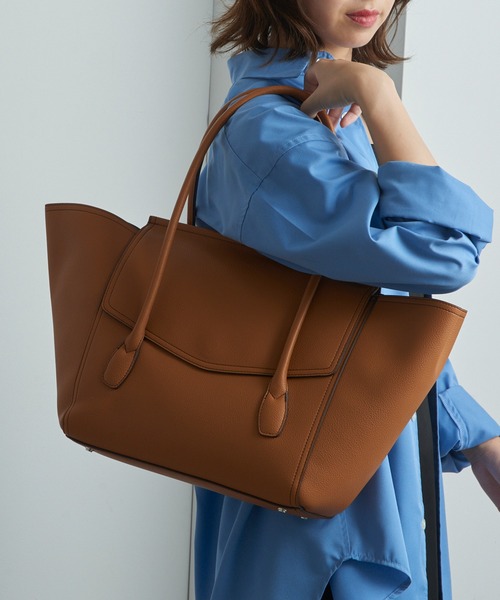 &MyuQ(アンドミューク)の「【&MyuQ】OPERIA トートバッグ A4収納可能 PC ビジネスバッグ 通勤 通学(トートバッグ・レディース・キャメル/ブラック/ダークブラウン・FREE)」の5枚目の写真