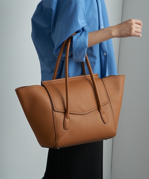 &MyuQ(アンドミューク)の「【&MyuQ】OPERIA トートバッグ A4収納可能 PC ビジネスバッグ 通勤 通学(トートバッグ・レディース・キャメル/ブラック/ダークブラウン・FREE)」の8枚目の写真