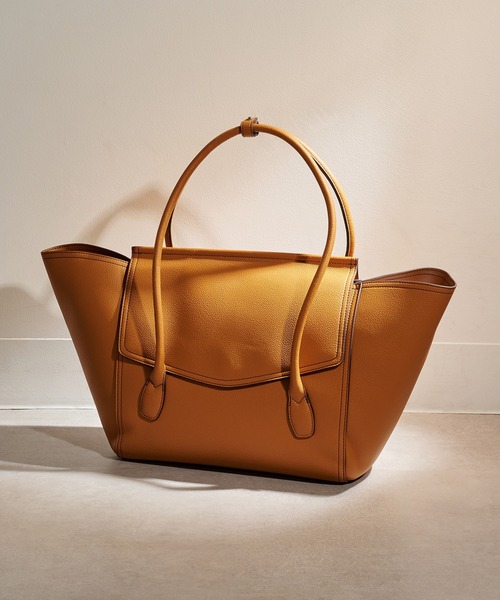 &MyuQ(アンドミューク)の「【&MyuQ】OPERIA トートバッグ A4収納可能 PC ビジネスバッグ 通勤 通学(トートバッグ・レディース・キャメル/ブラック/ダークブラウン・FREE)」の4枚目の写真