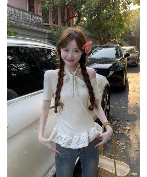 Ritzy(リッツィー)の「3色展開オフショルダー 首元リボン ドット柄のフリル Tシャツ/カットソー(Tシャツ/カットソー・レディース・ブラック/ホワイト/ブルー・FREE)」の22枚目の写真