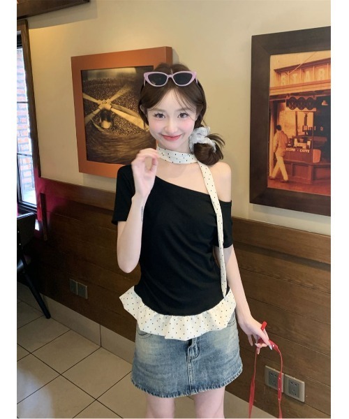 Ritzy(リッツィー)の「3色展開オフショルダー 首元リボン ドット柄のフリル Tシャツ/カットソー(Tシャツ/カットソー・レディース・ブラック/ホワイト/ブルー・FREE)」の13枚目の写真
