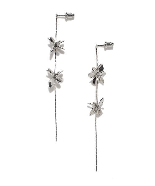 SNIDEL(スナイデル)の「フラワーロングピアス(ピアス(両耳用)・レディース・シルバー/ゴールド・F)」の9枚目の写真