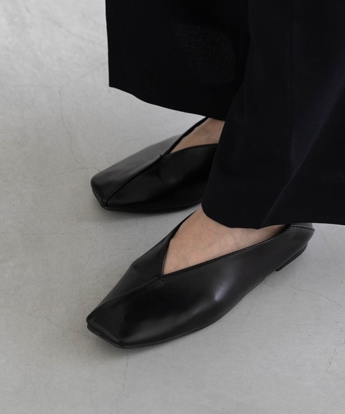 welleg(ウェレッグ)の「2wayバブーシュ ワンポイントステッチ フラットパンプス(パンプス・レディース・ブラウン/シルバー/ブラック/アイボリー・21.5cm/22.0cm/22.5cm/23.0cm/23.5cm/24.0cm/24.5cm/25.0cm/25.5cm/26.0cm)」の22枚目の写真