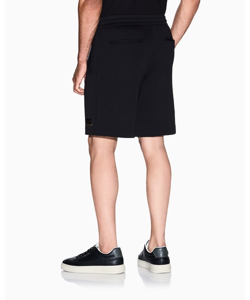 ARMANI EXCHANGE（アルマーニエクスチェンジ）の「【A|X アルマーニ エクスチェンジ】ゴールドロゴ スウェットハーフパンツ（スウェットパンツ・メンズ・ブラック・LARGE/MEDIUM/SMALL/X-LARGE/X-SMALL）」の3枚目の写真