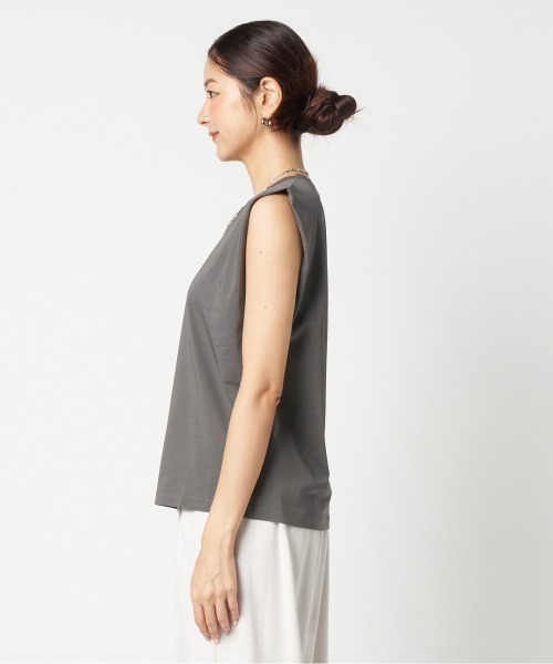 HELIOPOLE(エリオポール)の「SHOULDER TUCK TEE(Tシャツ/カットソー・レディース・ブラック/ホワイト/グレー・38)」の7枚目の写真