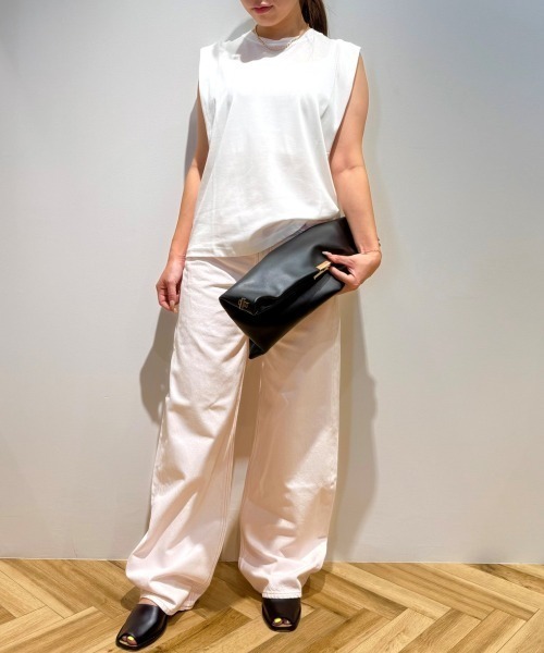 HELIOPOLE（エリオポール）の「SHOULDER TUCK TEE（Tシャツ/カットソー・レディース・ブラック/ホワイト/グレー・38）」の15枚目の写真