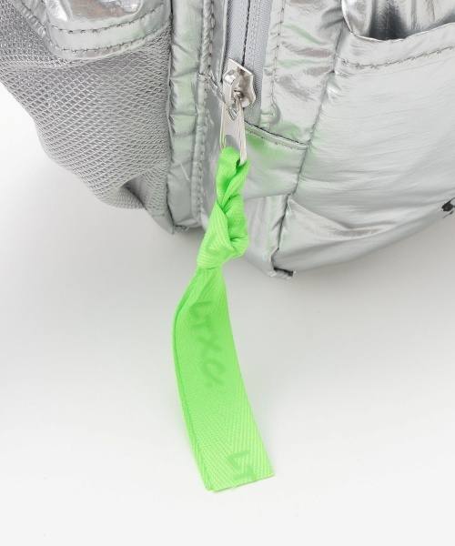 LOVETOXIC（ラブトキシック）の「【ラク軽】ミニショルダー（ショルダーバッグ・キッズ・ブラック/オフホワイト/シルバー/サックスブルー/カーキ・F）」の9枚目の写真