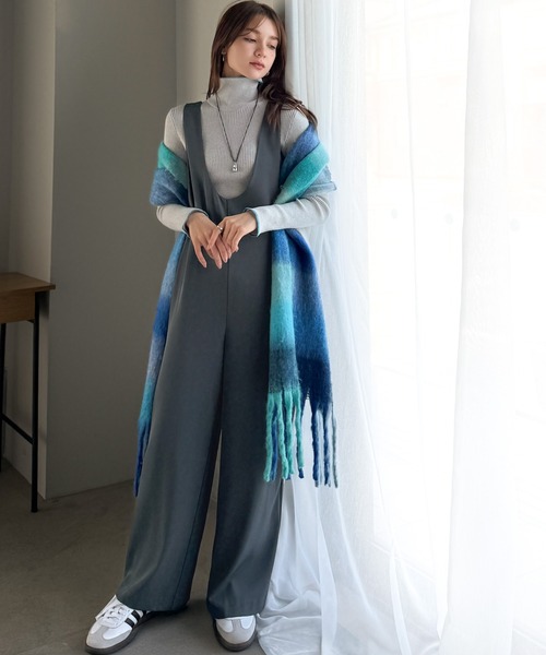 classicalelf(クラシカルエルフ)の「着心地ラクチン×お洒落見え♪深Uネックオールインワンサロペットパンツ(つなぎ/オールインワン・レディース・ブラック/チャコール・X-LARGE/SMALL/MEDIUM/LARGE)」の11枚目の写真