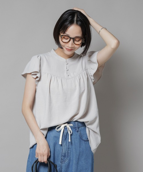 NANO universe（ナノユニバース）の「フリルスリーブブラウス(セットアップ可)（シャツ/ブラウス・レディース・ブラック/ベージュ/ブルー・FREE）」の9枚目の写真