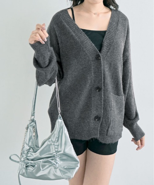 kirakiraShop(キラキラショップ)の「深Vネック ニット ロング カーディガン(カーディガン/ボレロ・レディース・ブラック/ホワイト/ブラウン/レッド/グリーン/チャコール・FREE)」の19枚目の写真