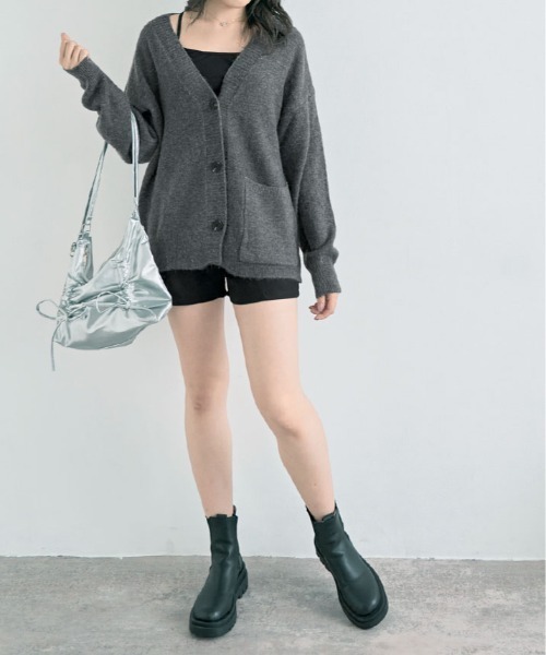 kirakiraShop(キラキラショップ)の「深Vネック ニット ロング カーディガン(カーディガン/ボレロ・レディース・ブラック/ホワイト/ブラウン/レッド/グリーン/チャコール・FREE)」の18枚目の写真