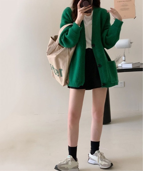 kirakiraShop(キラキラショップ)の「深Vネック ニット ロング カーディガン(カーディガン/ボレロ・レディース・ブラック/ホワイト/ブラウン/レッド/グリーン/チャコール・FREE)」の12枚目の写真