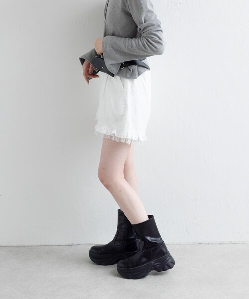 Kastane（カスタネ）の「ダブルフリルショートパンツ（その他パンツ・レディース・ネイビー/オフホワイト・FREE）」の13枚目の写真