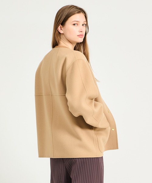 ESTNATION（エストネーション）の「ESTNATION / リバーシブル ショートコート（ノーカラーコート・レディース・キャメル/グレー・36/38）」の18枚目の写真