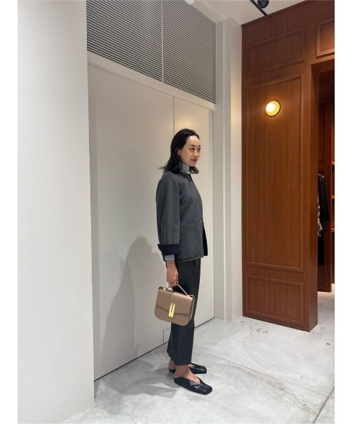 ESTNATION（エストネーション）の「ESTNATION / リバーシブル ショートコート（ノーカラーコート・レディース・キャメル/グレー・36/38）」の5枚目の写真