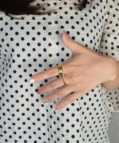 BROTHERHOOD(ブラザーフッド)の「【earyear】Layered Path Double Finger Ring(リング・レディース・ゴールド/シルバー・FREE)」の1枚目の写真