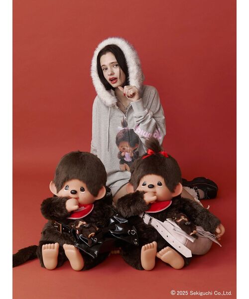 jouetie×モンチッチ フード付きパーカー jouetie(ジュエティ)」おしゃぶりポーズとそばかすが可愛らしい