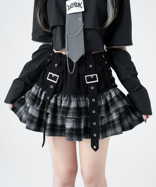 LAZYSLAY（レイジースレイ）の「ベルトポケットフリルスカート（スカート・レディース・ブラック/ブラック系その他・FREE）」の6枚目の写真