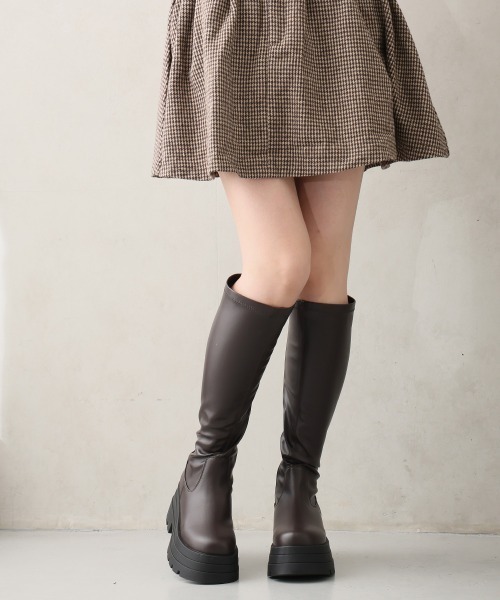 DEMETER(デメテル)の「厚底 トリプルソール ストレッチ ロングブーツ(ブーツ・レディース・ブラウン/ブラック・LL/L/M/S)」の9枚目の写真