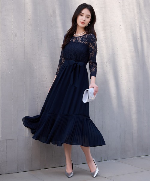 DRESS PLUS(ドレスプラス)の「レース×プリーツのパーティーワンピース(ドレス・レディース・ブルーグレー/ブラック/ラベンダー/ネイビー/コバルトブルー・S/M/L/XL/XXL)」の4枚目の写真