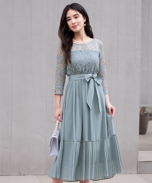DRESS PLUS(ドレスプラス)の「レース×プリーツのパーティーワンピース(ドレス・レディース・ブルーグレー/ブラック/ラベンダー/ネイビー/コバルトブルー・S/M/L/XL/XXL)」の3枚目の写真
