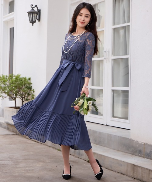 DRESS PLUS(ドレスプラス)の「レース×プリーツのパーティーワンピース(ドレス・レディース・ブルーグレー/ブラック/ラベンダー/ネイビー/コバルトブルー・S/M/L/XL/XXL)」の6枚目の写真