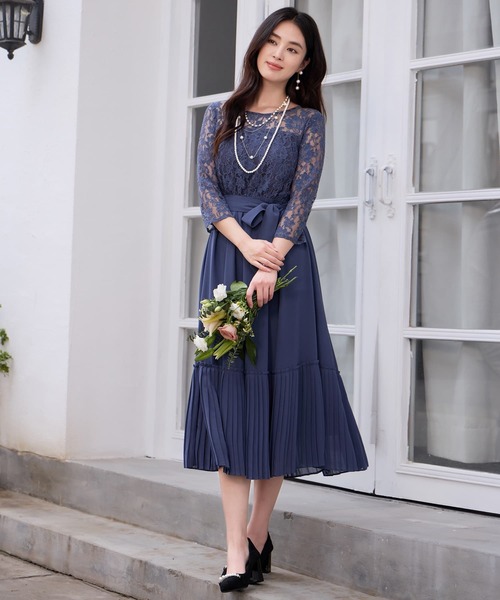DRESS PLUS(ドレスプラス)の「レース×プリーツのパーティーワンピース(ドレス・レディース・ブルーグレー/ブラック/ラベンダー/ネイビー/コバルトブルー・S/M/L/XL/XXL)」の17枚目の写真