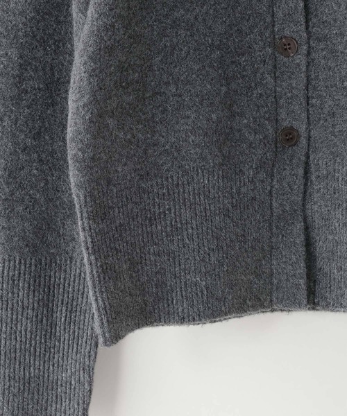 LOWRYS FARM(ローリーズファーム)の「ショルダーパフカーディガンLS 601952(カーディガン/ボレロ・レディース・グレー/ブラウン/ブラック・FREE)」の6枚目の写真