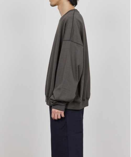 markaware(マーカウェア)の「【MARKAWARE】HUGE SHORT SWEAT/スラックスに合う,360度美シルエットショートスウェット(スウェット・メンズ・ブラック/グレー/ダークグレー/ダークネイビー・1/2)」の9枚目の写真