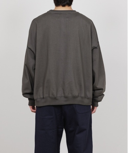markaware(マーカウェア)の「【MARKAWARE】HUGE SHORT SWEAT/スラックスに合う,360度美シルエットショートスウェット(スウェット・メンズ・ブラック/グレー/ダークグレー/ダークネイビー・1/2)」の8枚目の写真