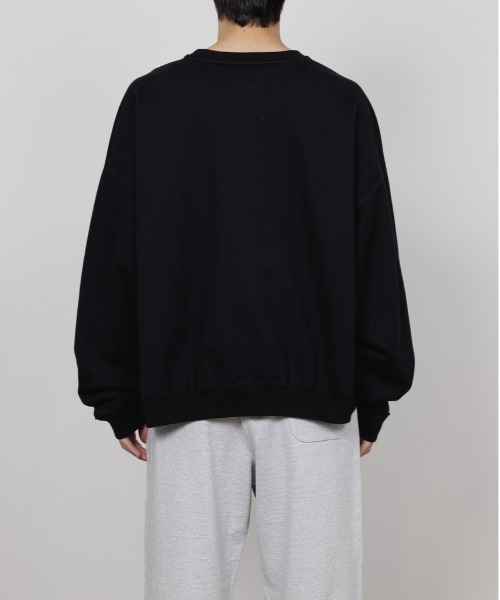 markaware(マーカウェア)の「【MARKAWARE】HUGE SHORT SWEAT/スラックスに合う,360度美シルエットショートスウェット(スウェット・メンズ・ブラック/グレー/ダークグレー/ダークネイビー・1/2)」の11枚目の写真