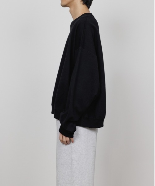 markaware(マーカウェア)の「【MARKAWARE】HUGE SHORT SWEAT/スラックスに合う,360度美シルエットショートスウェット(スウェット・メンズ・ブラック/グレー/ダークグレー/ダークネイビー・1/2)」の10枚目の写真